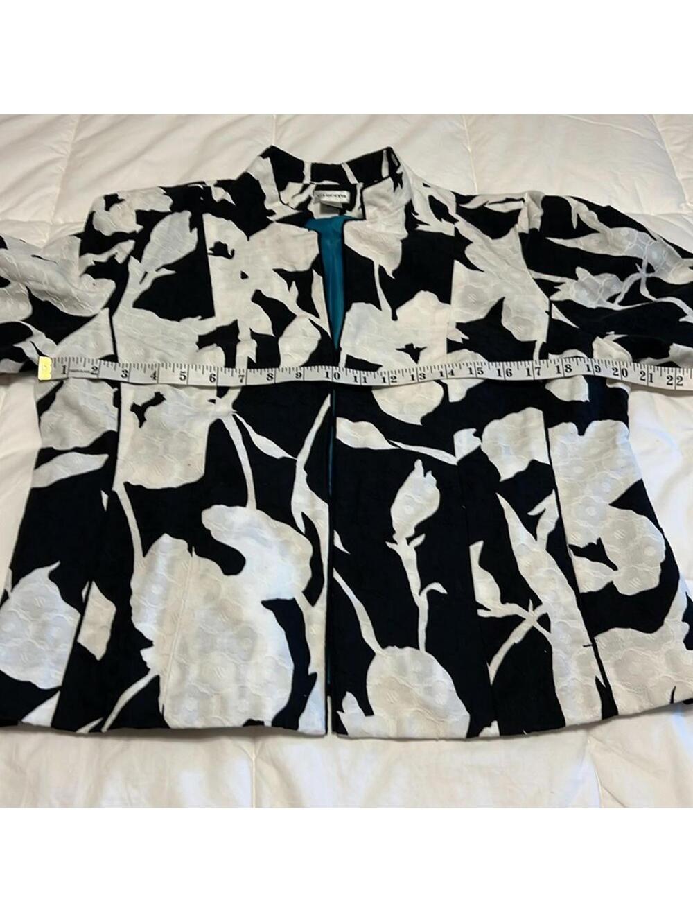 Chico's Textured Print Open Front Jacket 3/4 Sleeve Size 2 (12/14) - Picture 3 of 8